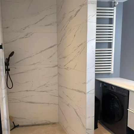 Fully Renovated Next To Markthall Appartement Rotterdam