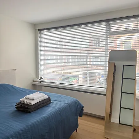 Fully Renovated Next To Markthall Appartement